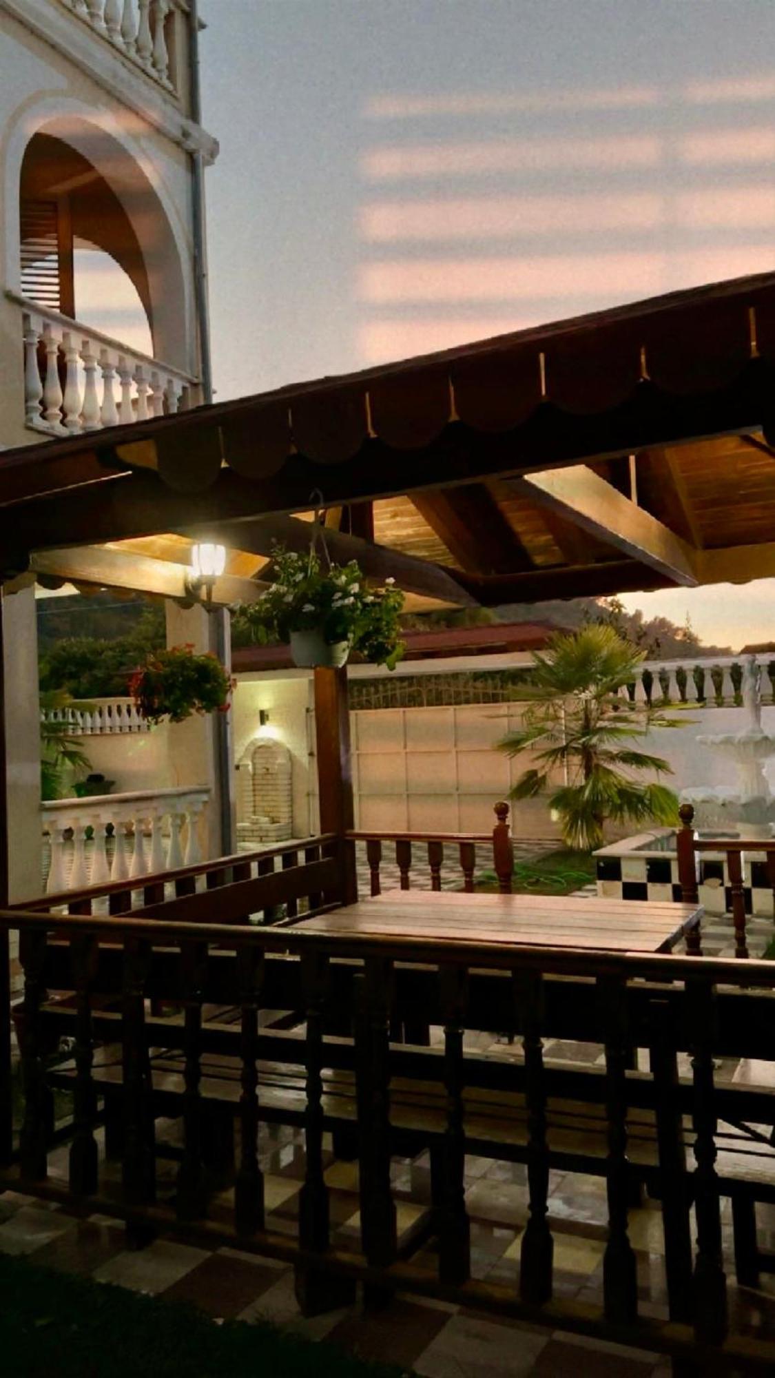 Guest House Pulake Μπεράτ Εξωτερικό φωτογραφία